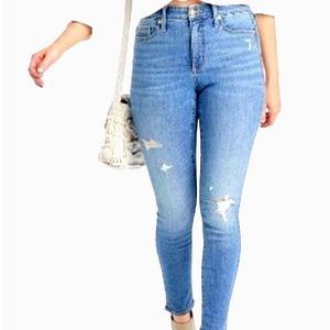 Universal Thread distressed high rise skinny jeans
